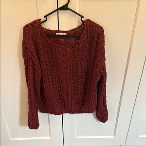 Moon & Madison Brown Cable Knit Crew Neck Sweater